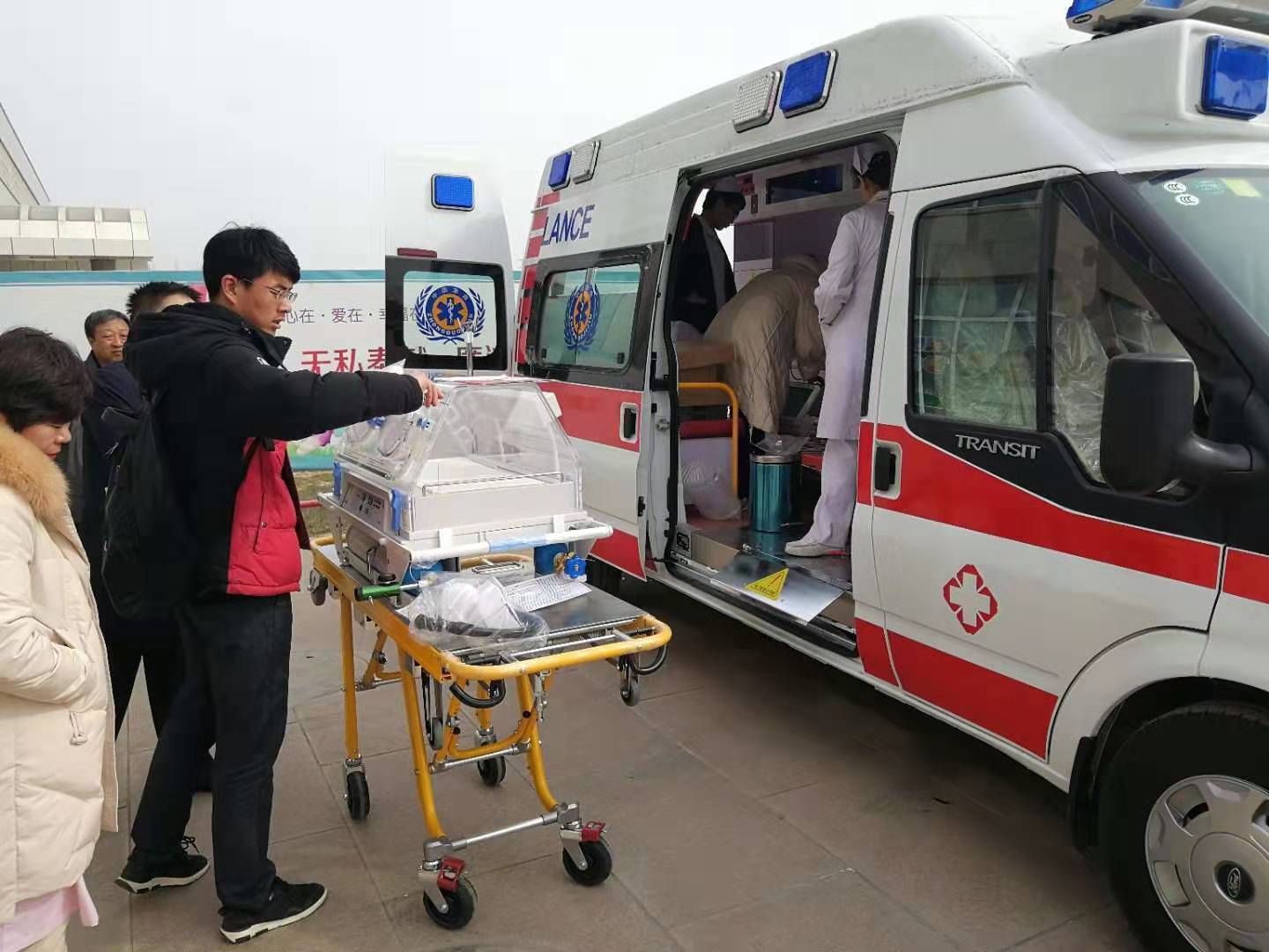 新兴县救护车转院